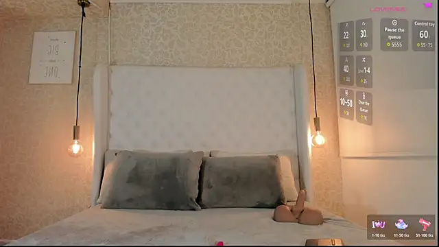 Ashleyy piink online show from April 30, 2026, 8:57 pm
