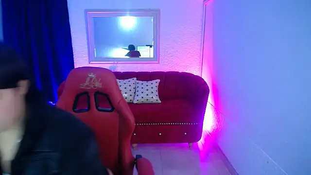 nathaly low1 online show from June 8, 2026, 11:33 am
