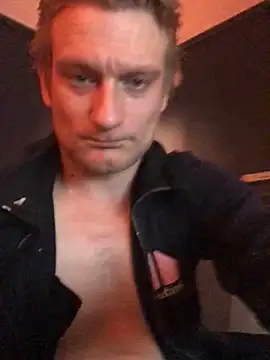 FragileSoftener online show from December 22, 2025, 5:51 am