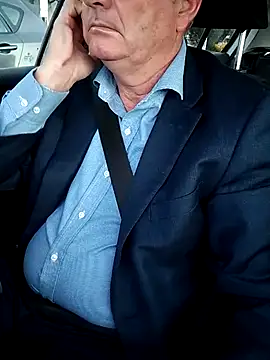 stiffandlubedxh online show from March 16, 2025, 8:21 pm