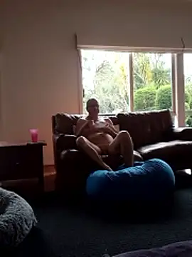 stiffandlubedxh online show from January 9, 2026, 9:00 pm