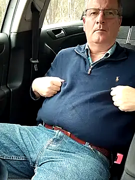 stiffandlubedxh online show from October 2, 2025, 10:02 pm