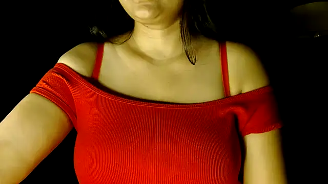 janifer001 online show from May 1, 2026, 4:45 pm