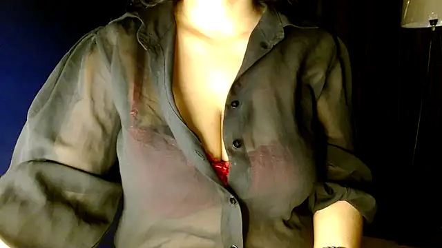 Snapshot of janifer001 chatting on March 15, 2026, 12:39 am janifer001 online show from March 15, 2026, 12:39 am