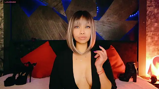 ElyaQuinn online show from March 4, 2026, 8:11 am