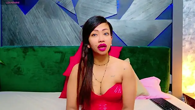 ElyaQuinn online show from March 3, 2025, 6:24 pm