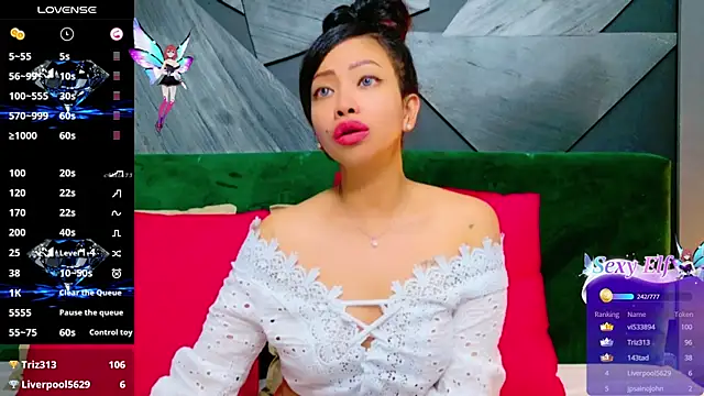 ElyaQuinn online show from March 22, 2025, 1:52 pm