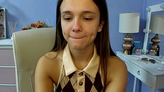 Snapshot of dirtyxEmily chatting on March 17, 2026, 7:55 am dirtyxEmily online show from March 17, 2026, 7:55 am