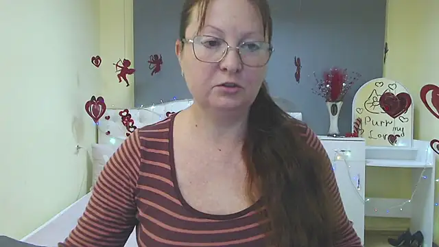 VanessaHotts online show from February 13, 2026, 9:42 am