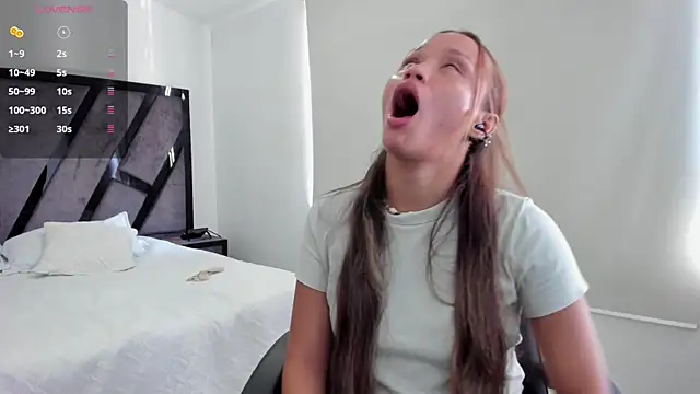 AnnieAndStefan online show from February 28, 2026, 1:55 pm