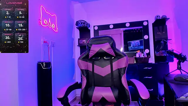 Snapshot of miss_kitty chatting on March 18, 2026, 12:03 am miss kitty online show from March 18, 2026, 12:03 am