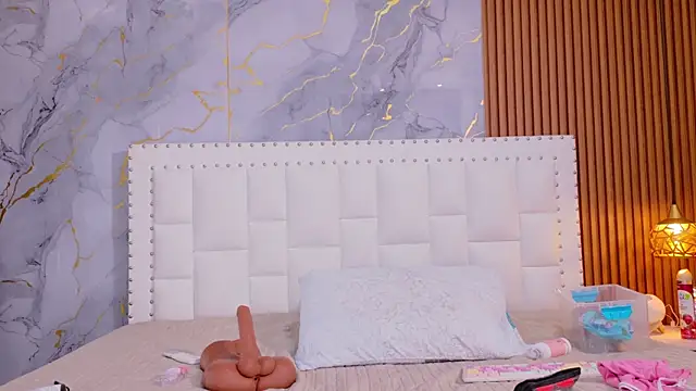 naughty ebonyy online show from November 29, 2025, 3:06 am