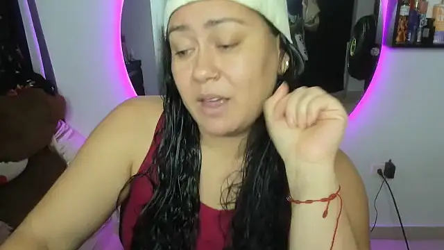 AliceFox Milf online show from April 11, 2026, 9:51 pm