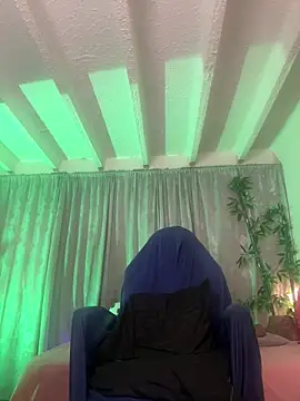 lonely shewolf online show from July 1, 2026, 5:13 pm