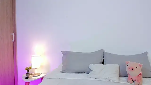 Kattycollinss1 online show from November 20, 2025, 2:45 am