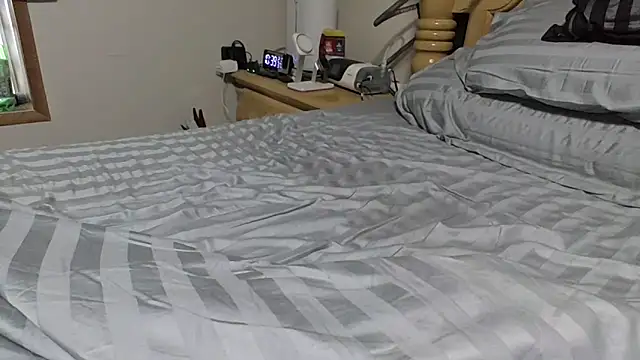 Bigbear0563 online show from October 9, 2025, 4:40 pm