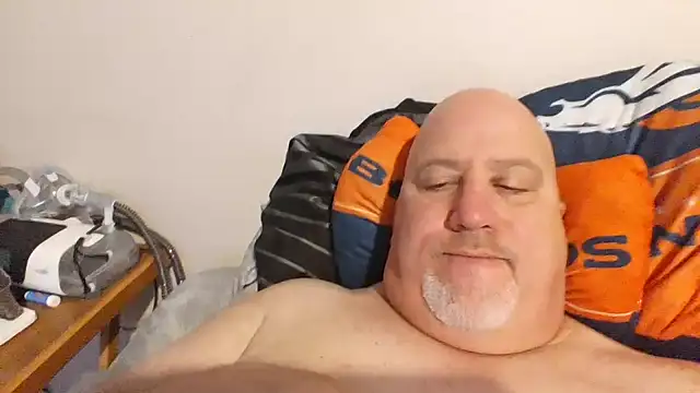 Bigbear0563 online show from February 16, 2025, 12:19 am