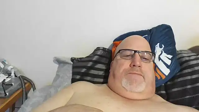 Bigbear0563 online show from February 13, 2025, 3:35 pm