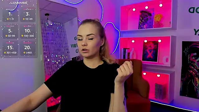 Snapshot of StephanieSweety chatting on March 12, 2026, 6:23 pm StephanieSweety online show from March 12, 2026, 6:23 pm