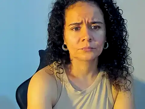 Sami Hotie1 online show from March 4, 2025, 8:49 pm