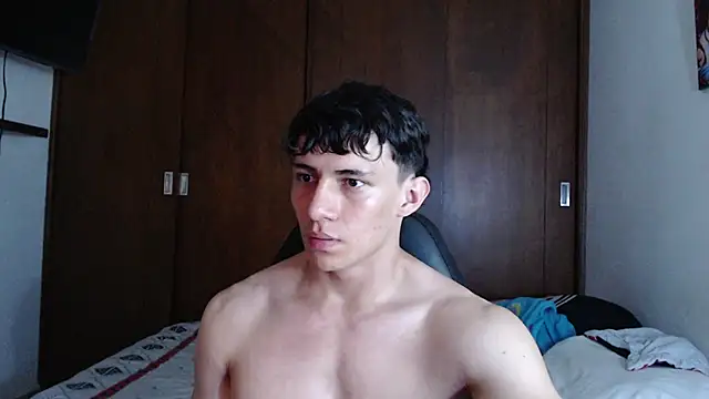 Snapshot of aresholland chatting on February 28, 2025, 4:43 am aresholland online show from February 28, 2025, 4:43 am