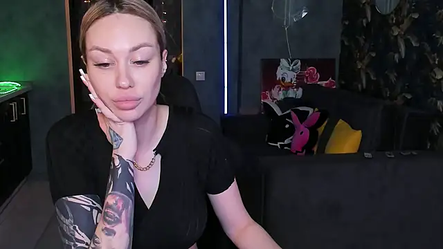 Blckmirrorr online show from November 29, 2025, 11:54 am