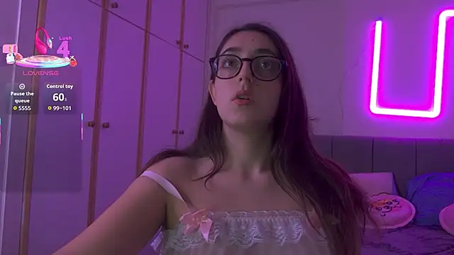 princiana online show from November 4, 2025, 8:34 pm