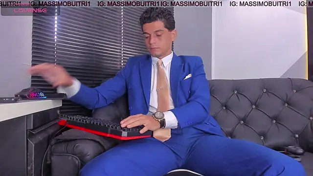 massimo g online show from July 6, 2026, 1:18 pm
