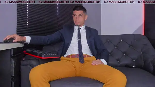 massimo g online show from November 25, 2025, 2:28 pm