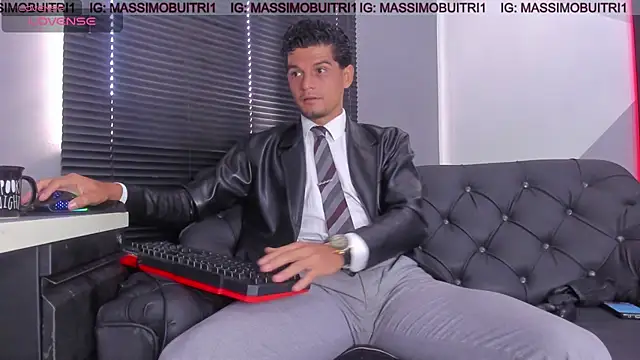 massimo g online show from July 14, 2026, 12:11 pm