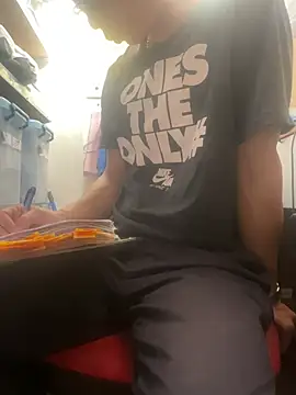 wSilEliaXm online show from December 17, 2024, 8:01 am