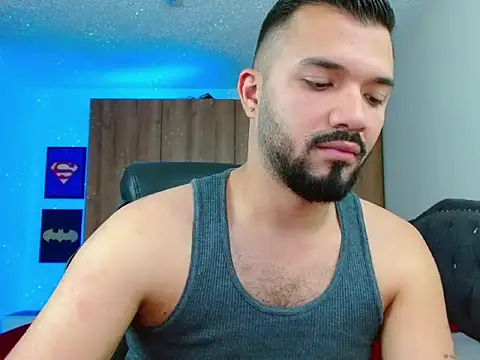 mathew vidal1 online show from November 29, 2025, 11:38 pm