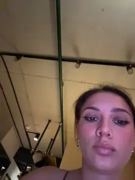 Snapshot of sinthiaroze chatting on September 19, 2025, 7:51 pm sinthiaroze online show from September 19, 2025, 7:51 pm