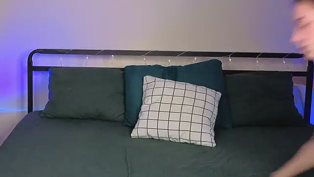 Snapshot of sinthiaroze chatting on February 24, 2026, 5:25 pm sinthiaroze online show from February 24, 2026, 5:25 pm