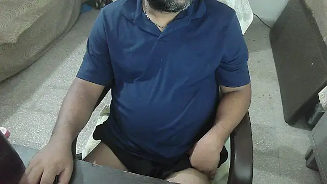 rentarob online show from October 6, 2025, 5:57 pm