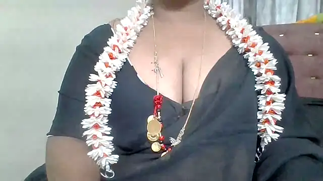 Snapshot of archanatelugu9 chatting on March 10, 2026, 7:01 am archanatelugu9 online show from March 10, 2026, 7:01 am