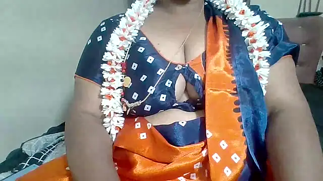 Snapshot of archanatelugu9 chatting on February 9, 2026, 5:22 pm archanatelugu9 online show from February 9, 2026, 5:22 pm