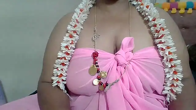 Snapshot of archanatelugu9 chatting on March 7, 2026, 10:54 am archanatelugu9 online show from March 7, 2026, 10:54 am