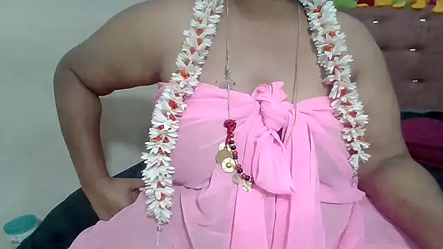 Snapshot of archanatelugu9 chatting on March 6, 2026, 6:47 pm archanatelugu9 online show from March 6, 2026, 6:47 pm