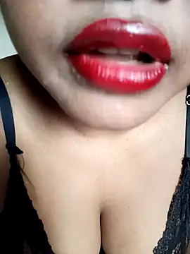 Hotlisa online show from March 16, 2026, 3:25 am