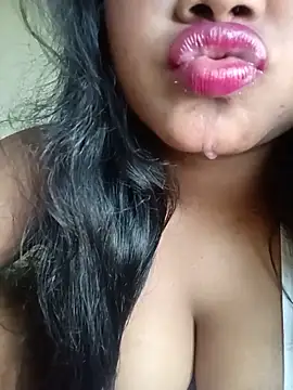 Hotlisa online show from June 14, 2026, 4:03 am