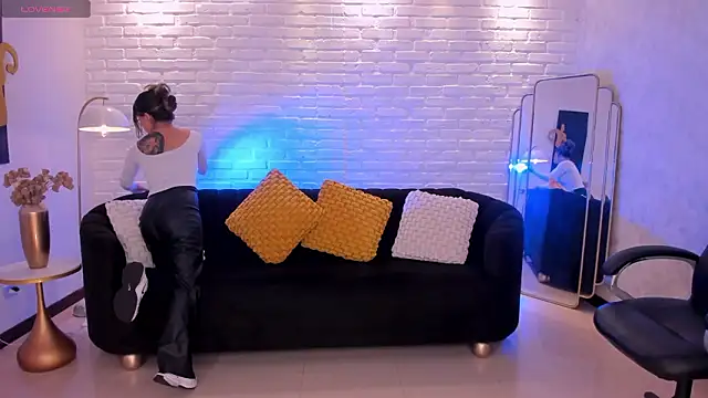 BiancaPierce online show from February 10, 2026, 12:48 pm