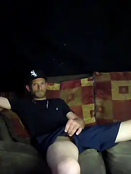 Snapshot of daddytim0 chatting on January 17, 2026, 9:35 am daddytim0 online show from January 17, 2026, 9:35 am