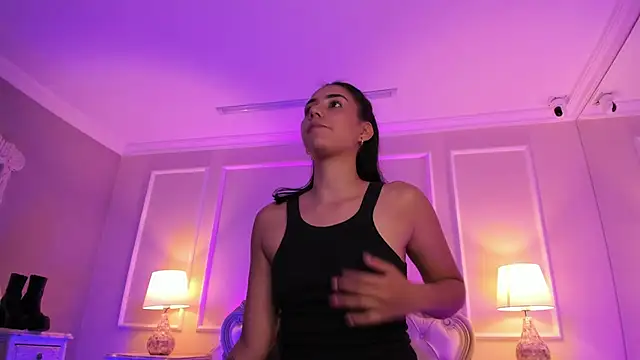 LucianaCarter online show from October 18, 2025, 3:41 am