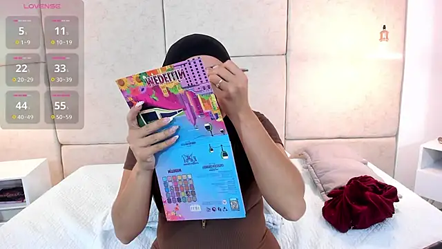 Snapshot of abby_gibson chatting on March 3, 2026, 7:10 pm abby gibson online show from March 3, 2026, 7:10 pm