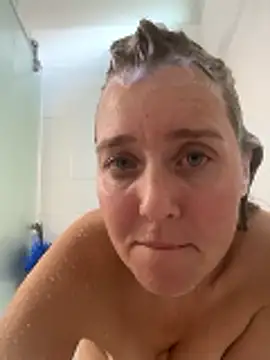 SkyelarSommer online show from October 30, 2025, 5:54 pm