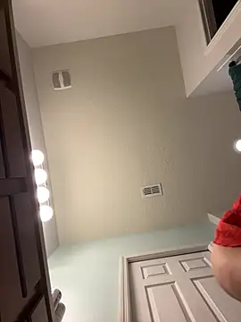 SkyelarSommer online show from March 16, 2025, 4:09 am