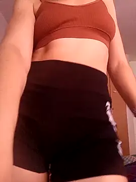 LissaThompsom online show from February 25, 2025, 2:04 pm