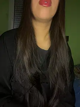 Snapshot of Mayacrayzi chatting on June 9, 2026, 8:26 am Mayacrayzi online show from June 9, 2026, 8:26 am