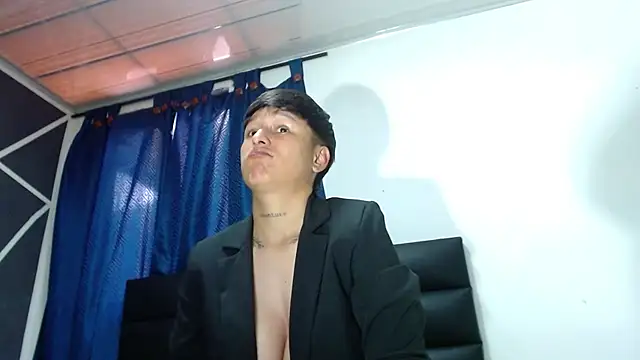 Tamarahryan online show from September 27, 2025, 2:01 pm